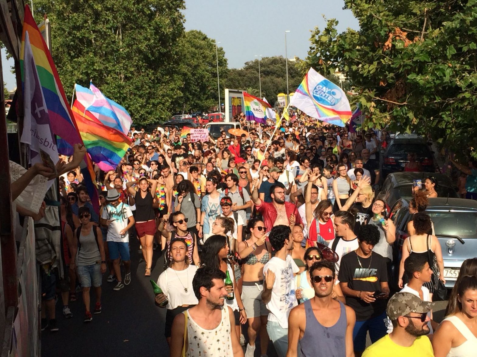 Lazio Pride: successo per i diritti ad Ostia. Diversi i Sindaci pronti alle candidature per il 2019